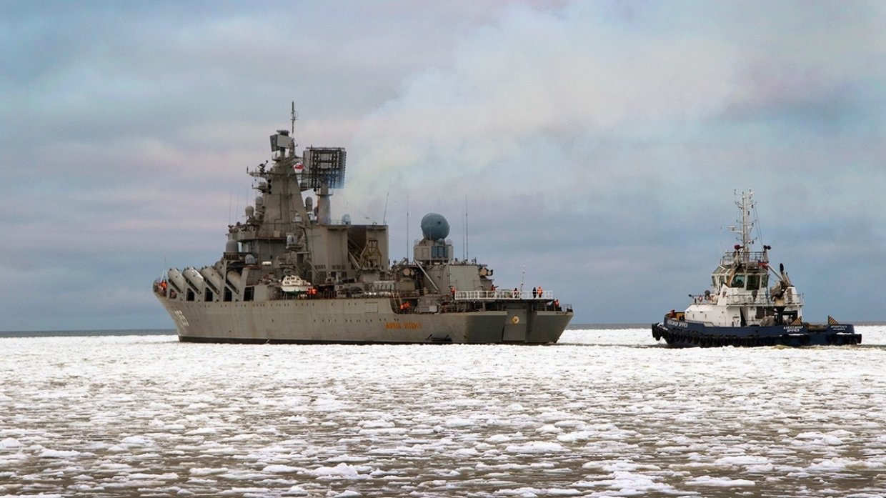 Корабли на которых служили. Каспийская флотилия в каспийске. Корабли на которых служили. Универсальный десантный корабль мистраль. Бой на кораблях современный.