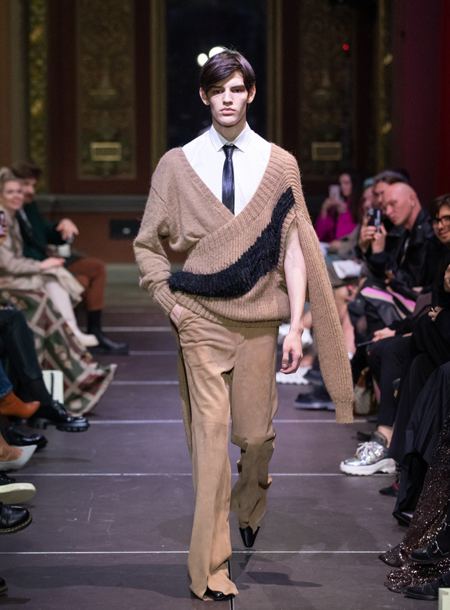 Ирина Горбачева, Рената Литвинова и другие гости показа Viva Vox Ирина Горбачева, Рената Литвинова и другие гости показа Viva Vox Мода,Новости моды