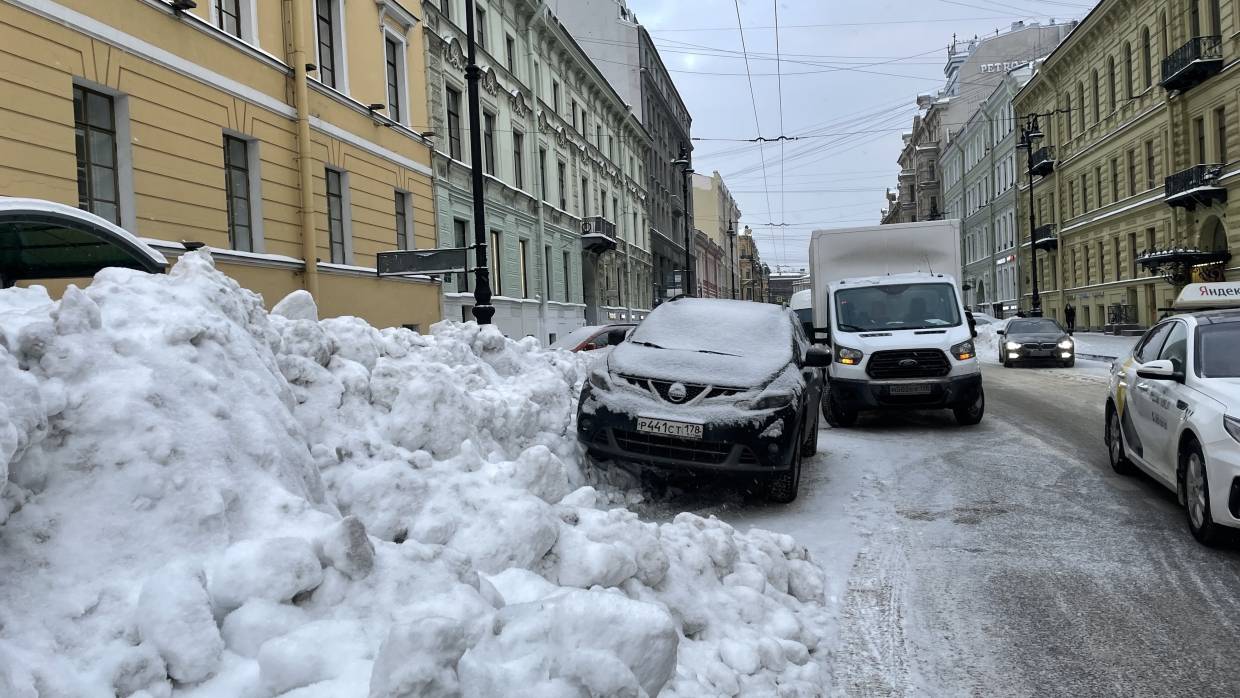 Эксперт по транспорту Коломин обозначил главные проблемы с зимними дорогами в Петербурге Общество