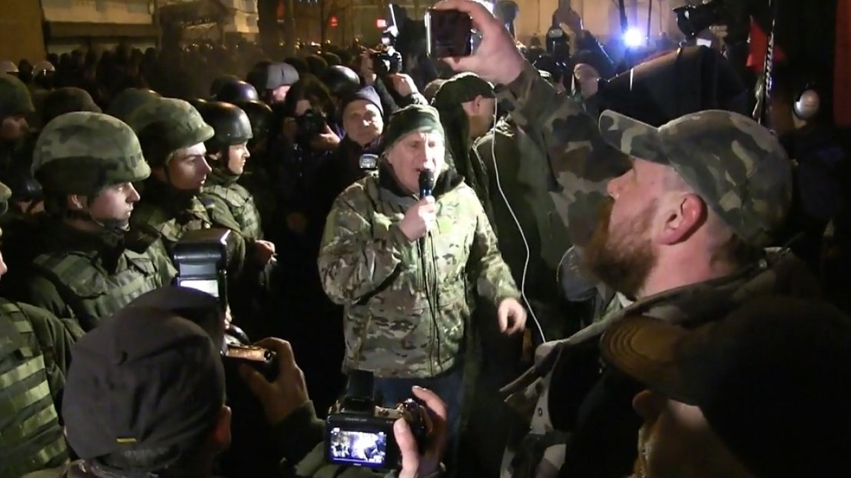 Украинские националисты в день «достоинства» помянут старый Майдан и начнут новый 