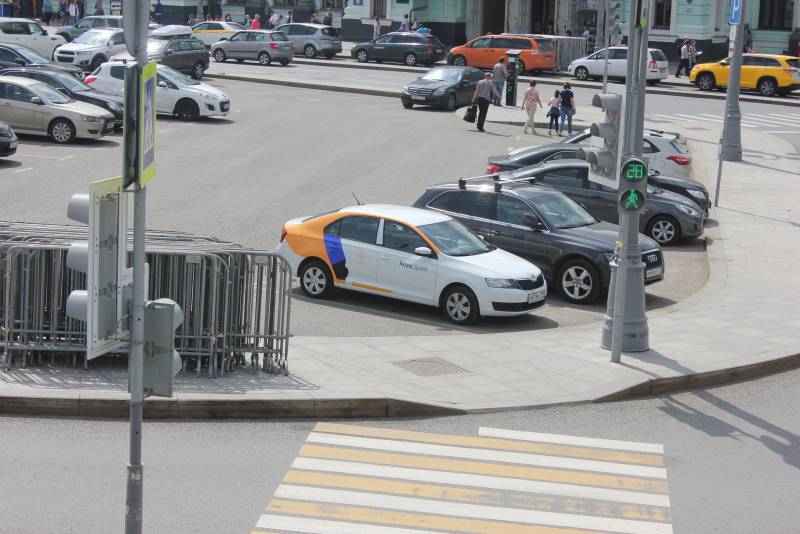 Репортаж Колорадского Таракана. Я и ваша Москва Репортаж Колорадского Таракана. Я и ваша Москва россия,украина