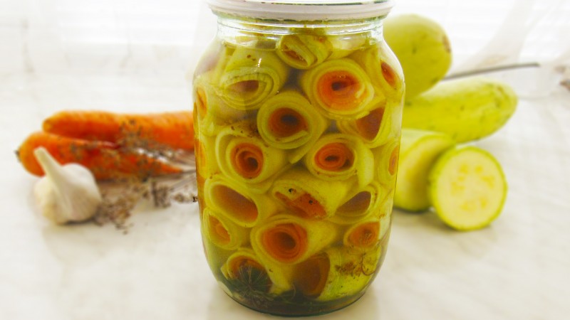 Маринованные рулетики из кабачков — кусочек лета за зимним столом Маринованные рулетики из кабачков — кусочек лета за зимним столом