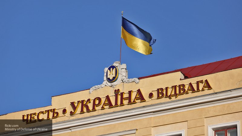В Раде в первом чтении проголосовали за приветствие "Слава Украине" и обращение "пан" 