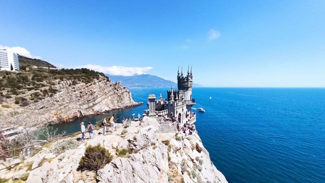 Черный список Евросоюза по воссоединению Крыма с Россией расширился на восемь человек