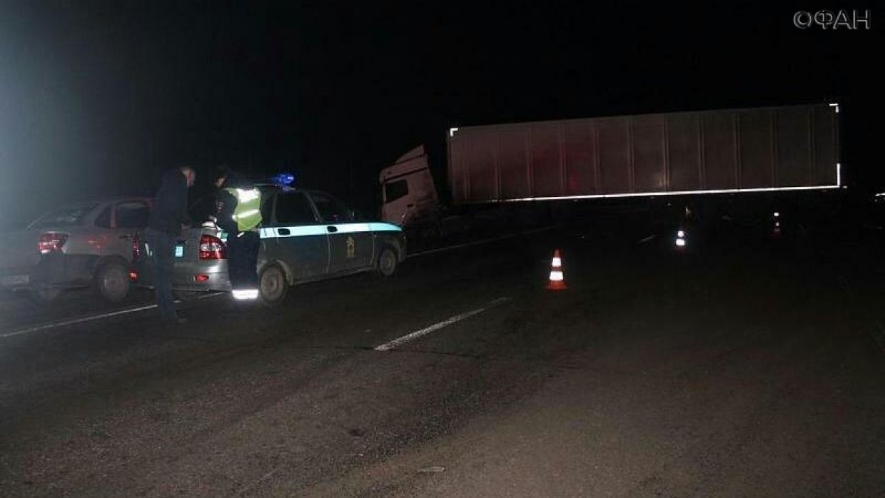 Двое детей и один взрослый погибли в аварии с участием грузовика под Краснодаром