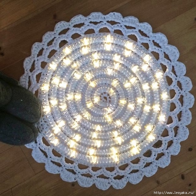 Эта мудрая женщина обвязала крючком светодиодный шнур. Результат получился сказочный!!! Эта мудрая женщина обвязала крючком светодиодный шнур. Результат получился сказочный!!! мастер класс