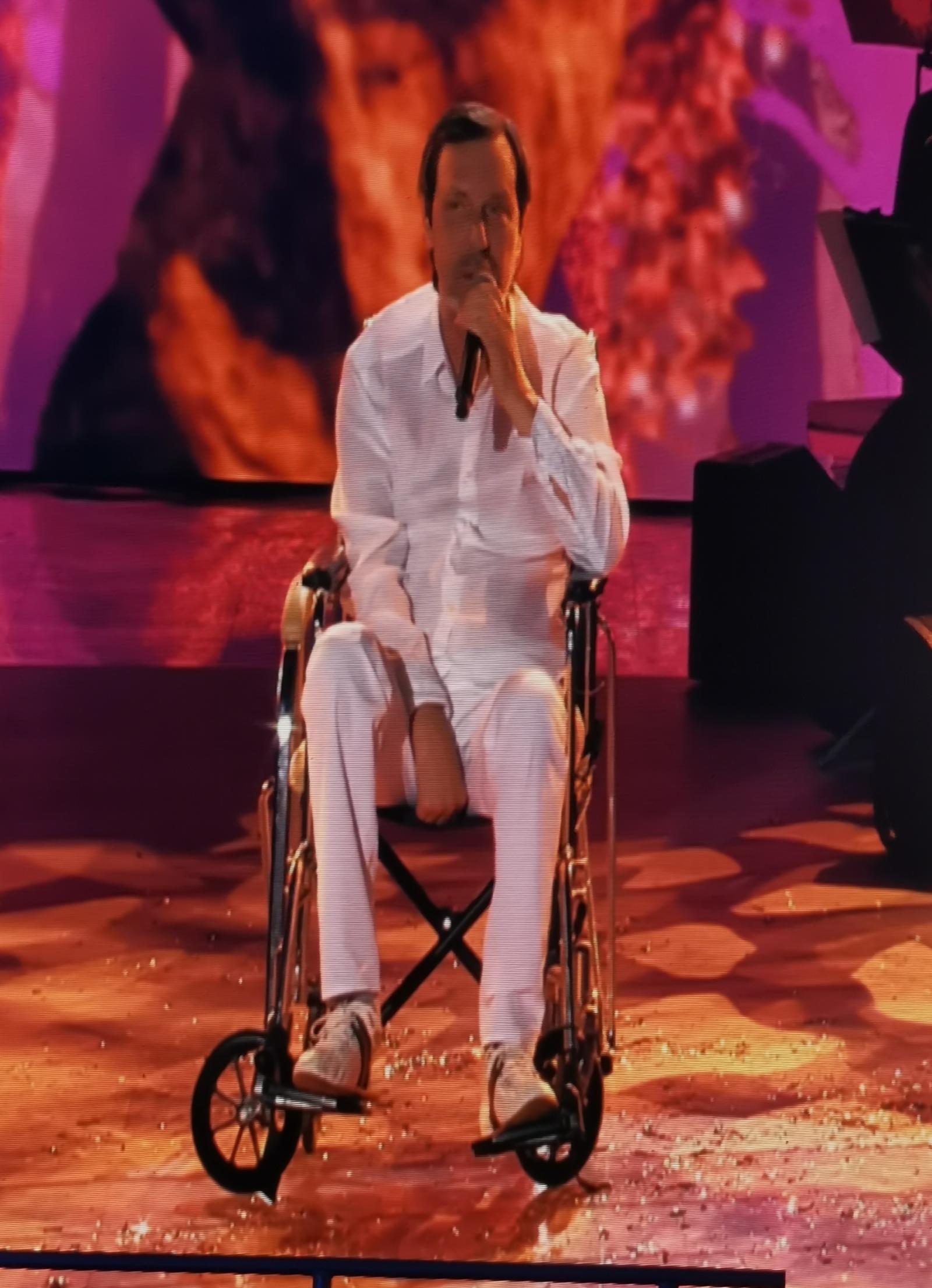 Николай носков в коляске