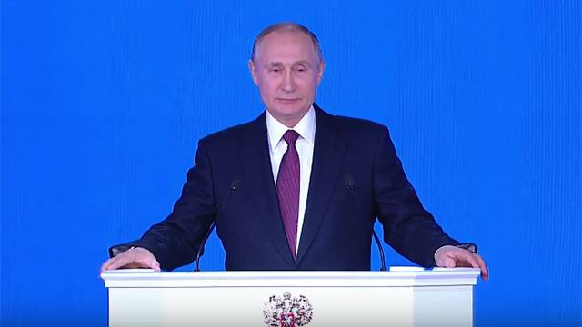 Вассерман: Сообщаю либероидам, твердящим: "либо пушки, либо масло": именно тот, кто строит пушки сам, заработает и на масло Вассерман: Сообщаю либероидам, твердящим: "либо пушки, либо масло": именно тот, кто строит пушки сам, заработает и на масло
