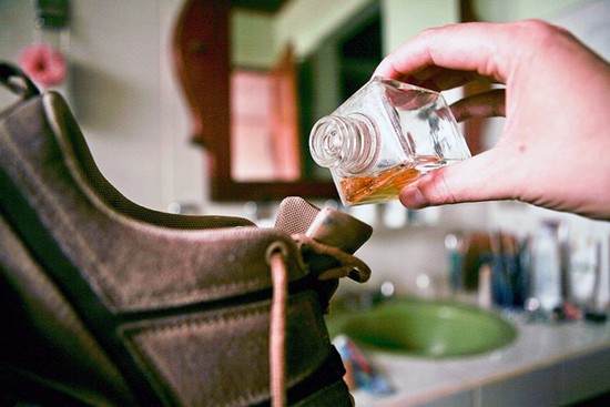 Как навсегда избавиться от запаха в обуви в домашних условиях