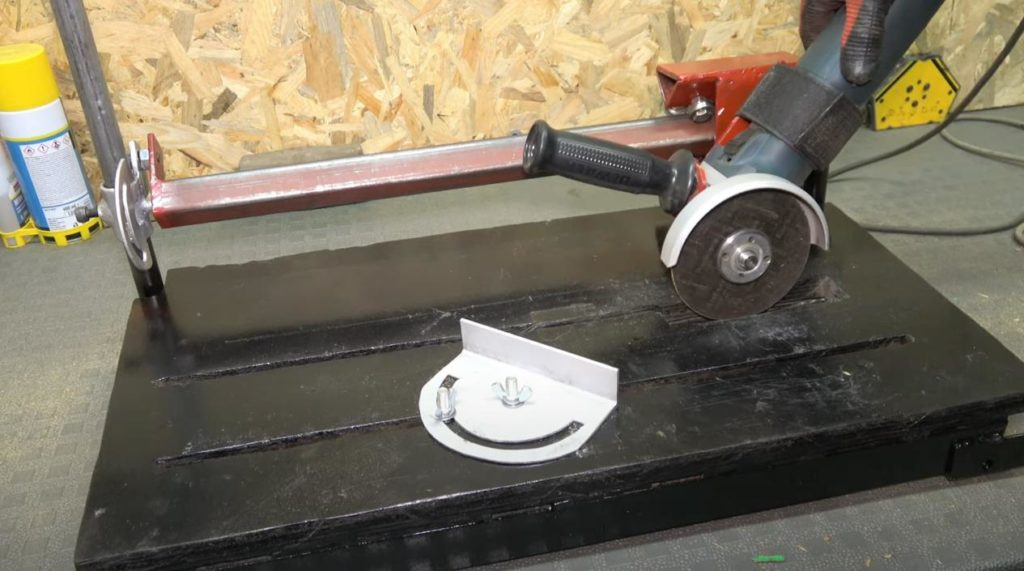 Отрезной станок с протяжкой и регулировкой по высоте