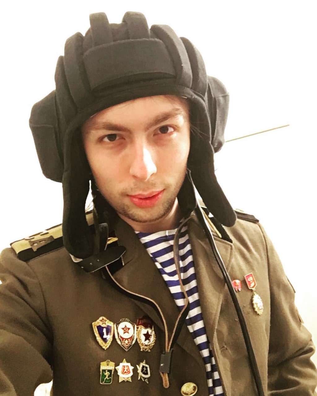 Автора одного из главных русскоязычных ютуб-каналов по военной тематике арестовали в Риге Политика