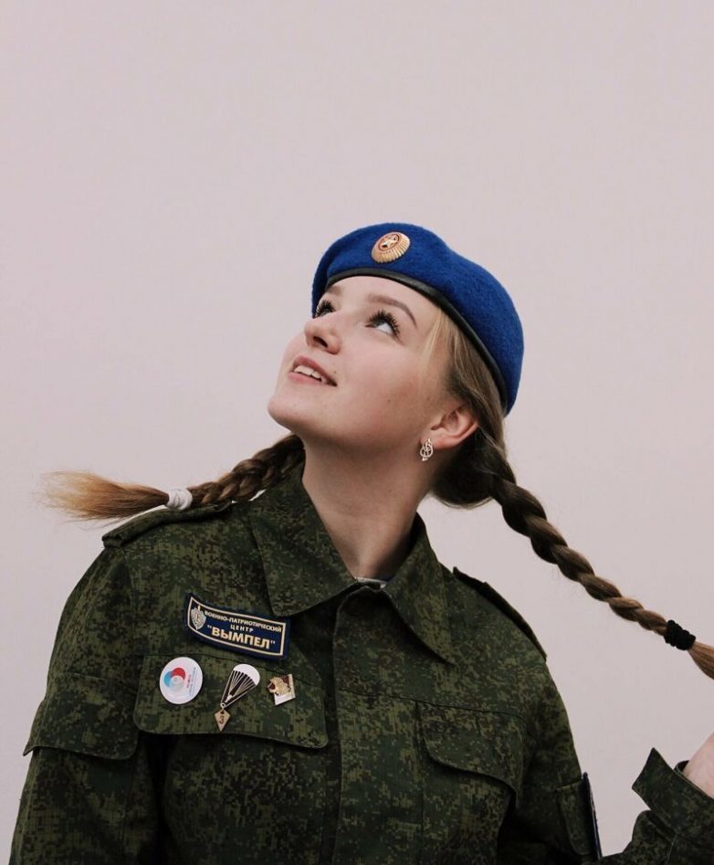 Очаровательные защитницы Отечества Очаровательные защитницы Отечества позитив