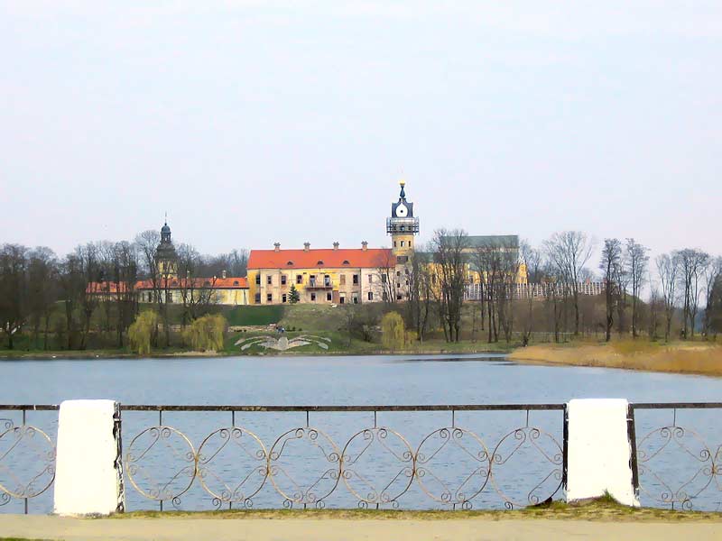 Несвиж. Панорама несвижской резиденции Радзивиллов Фотографии . Картинка