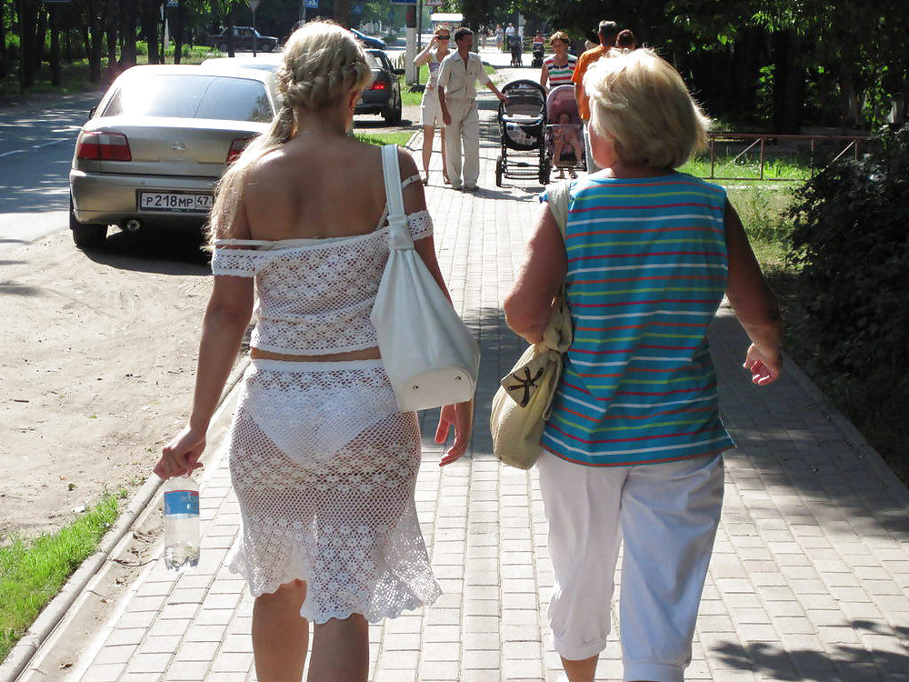 движения частное в прозрачной одежде нашем сайте найдет