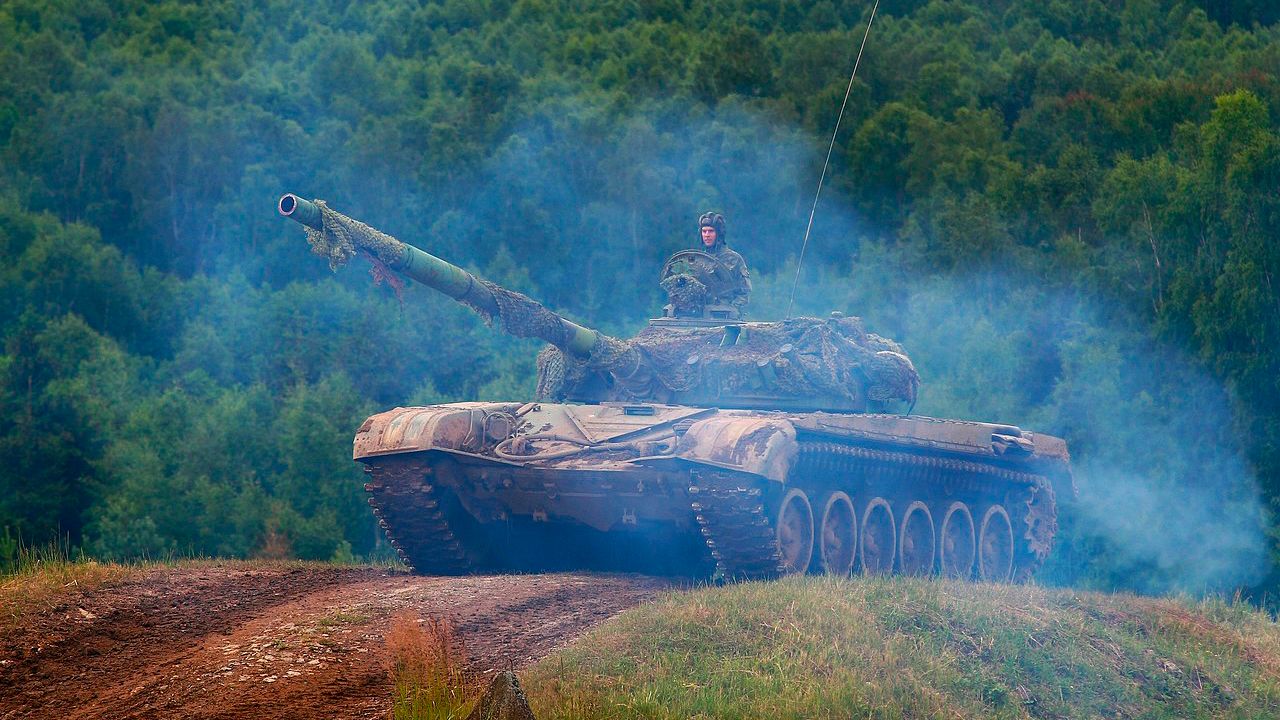 Мобилизованные волгоградцы совершенствуют боевые навыки на полигоне