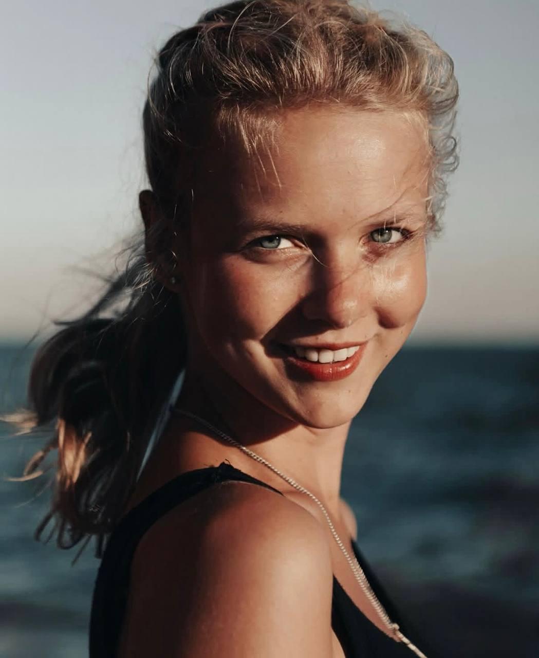 Егор Бероев тайно женился после развода с Ксенией Алферовой: что известно о новой избраннице актера Егор Бероев тайно женился после развода с Ксенией Алферовой: что известно о новой избраннице актера Бероев, Ксения, Бероева, Алферовой, Егора, Панкратова, Гордеевой, Алферова, своей, назад, Ксенией, жизни, время, жизнь, актера, возлюбленной, считает, появилась, актриса, гораздо