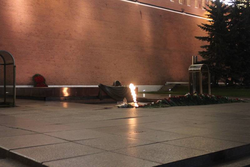 Репортаж Колорадского Таракана. Я и ваша Москва Репортаж Колорадского Таракана. Я и ваша Москва россия,украина