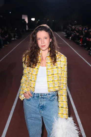 Анастасия Решетова (с новой стрижкой), Елена Перминова, Карина Истомина, Катя IOWA посетили показ 