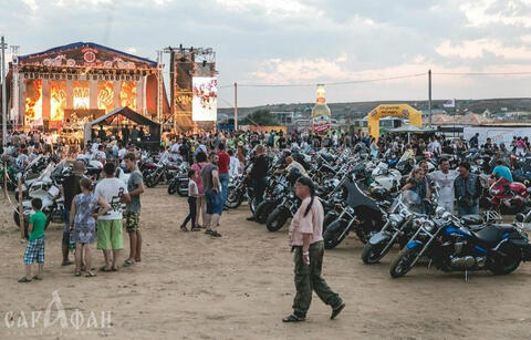  Недолго музыка играла: организаторы рок-фестиваля «Тамань» который год берут деньги за концерты, которых нет