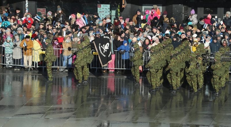 В Эстонии прошел военный пар…