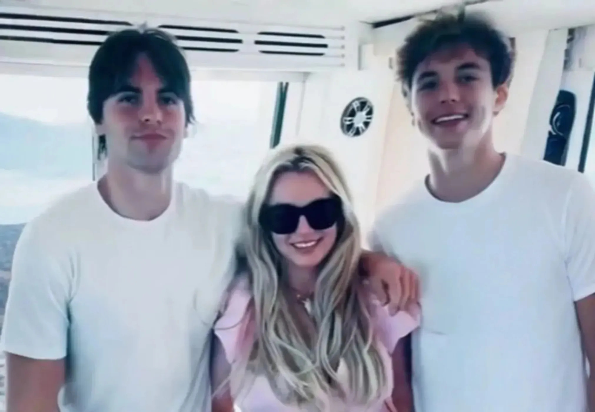 Сыновья Бритни Спирс заставили её лечь в рехаб, чтобы жить в её доме