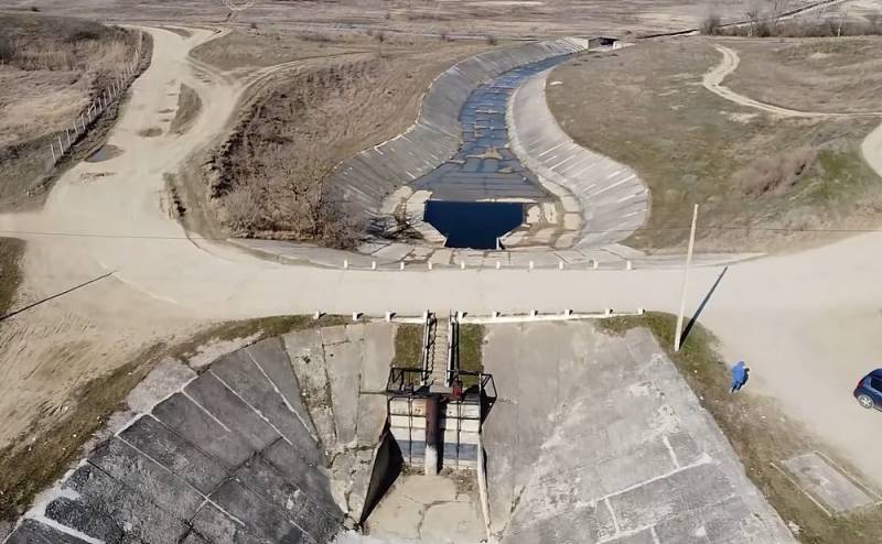 Украина готова пустить воду в Крым, если ее попросят международные организации