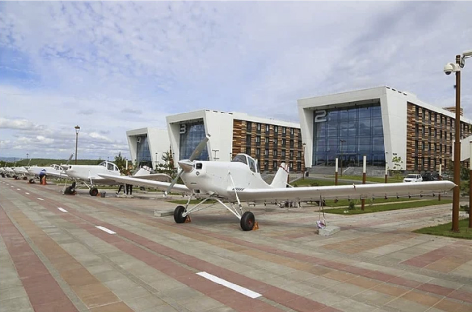 Сергей Чемезов и Рустам Минниханов дали старт строительству авиационного производства в Татарстане Авиация