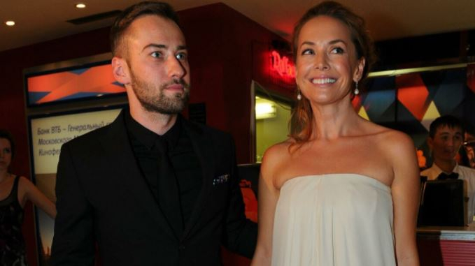 Подруга покойной Жанны Фриске призвала Шепелева «зарыть топор войны»