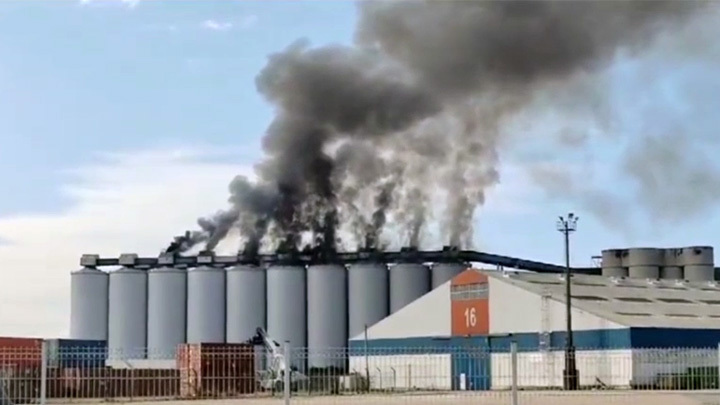 ТАЙНОЕ ОРУЖИЕ РУССКОЙ ПОБЕДЫ: КТО ВЗРЫВАЕТ ЭЛЕВАТОРЫ ВО ФРАНЦИИ