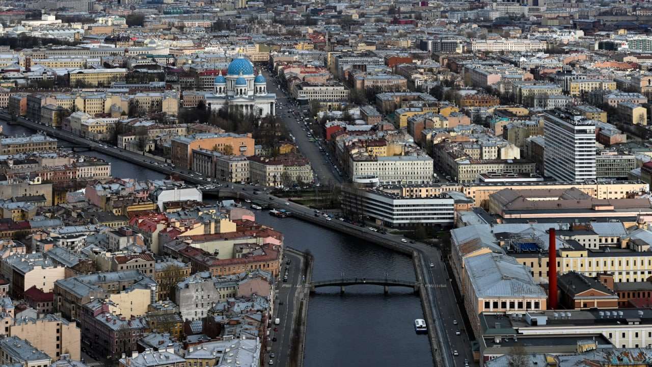 Политолог Бредихин: Взаимодействие властей Петербурга с горожанами настроено крайне неэффективно