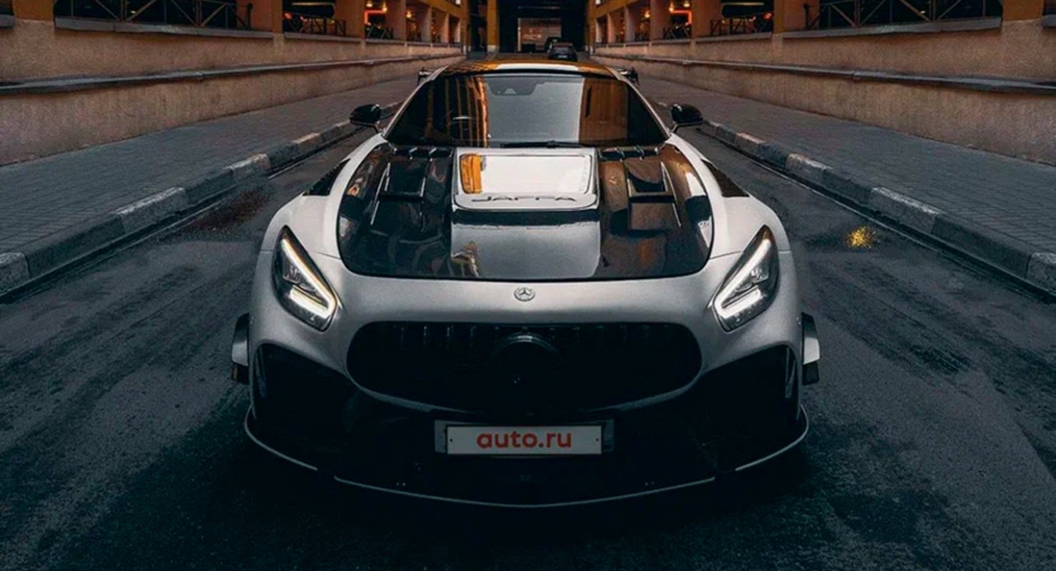В России на продажу выставили Mercedes-AMG GT в уникальном тюнинге
