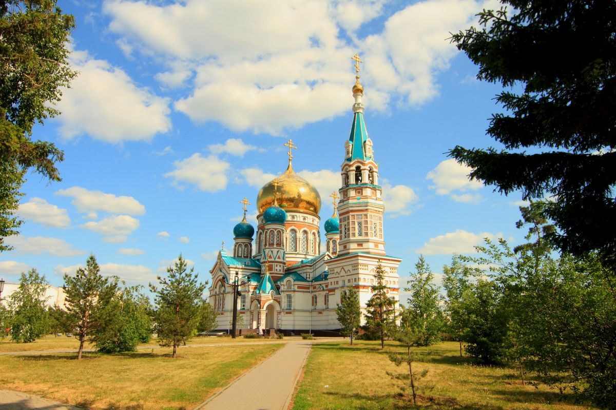 Стоимость билетов на самолет Москва — Омск
