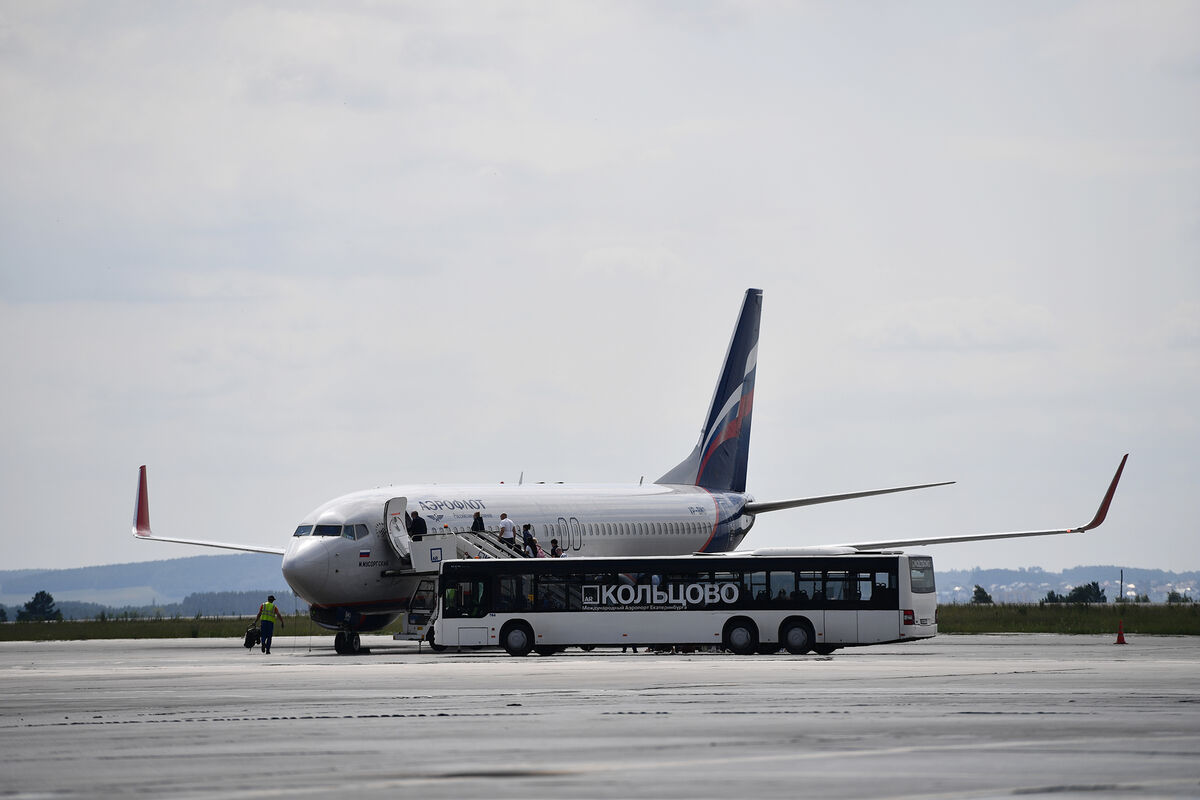 Росавиация: давку в аэропорту Кольцово спровоцировал кто-то из пассажиров