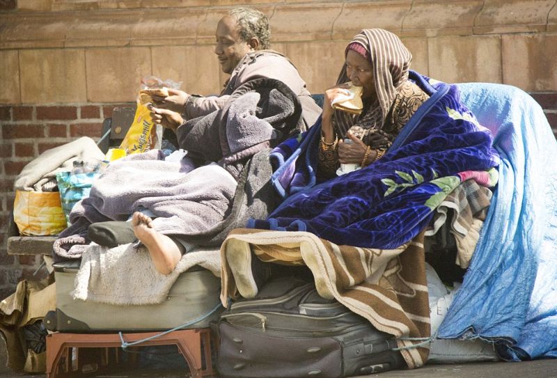 Беженцы из Сомали отказываются от бесплатного жилья, предпочитая жить на улице