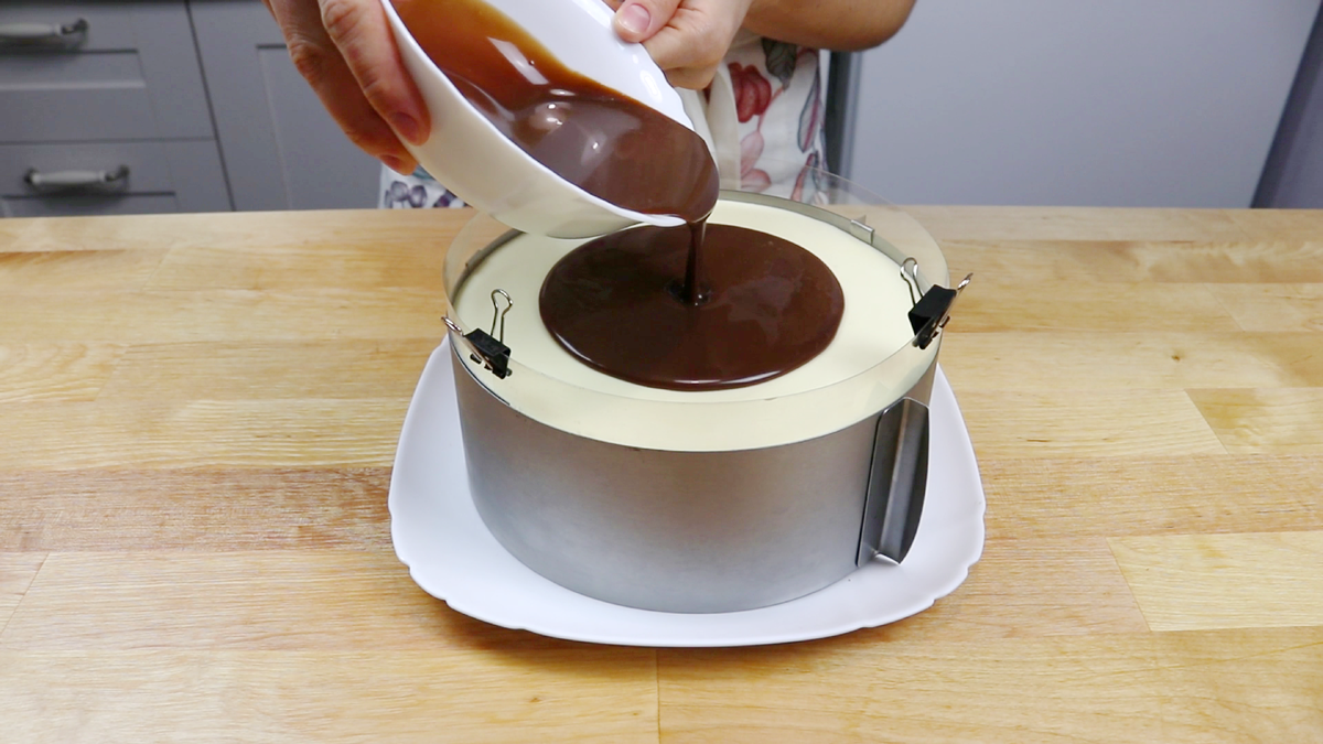 Торт "Три Шоколада". Торт, который напоминает слегка подтаявшее шоколадное мороженое десерты,торты