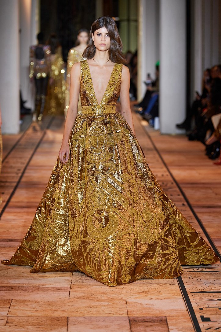 Zuhair Murad Haute Сouture весна-лето 2020 Murad, Zuhair, Вдохновение, создавая, дано Современным, постичь, которую, тайны, роскоши, богатства, атмосферу, переливалось, платьях, Изиде, сверкало, божества, древние, иероглифы, египетские, любви