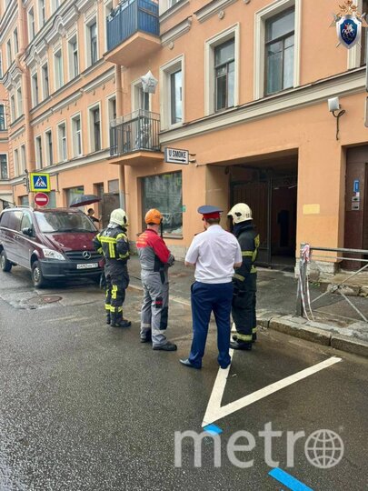 Жильцов дома на Петроградке эвакуировали из-за угрозы обрушения