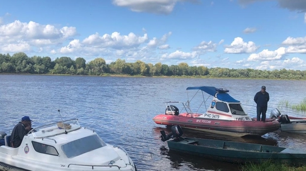Момент падения гидросамолета в реку Волга попал на видео