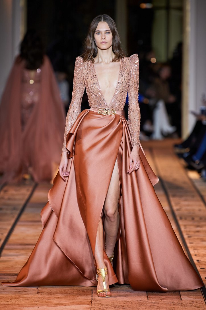 Zuhair Murad Haute Сouture весна-лето 2020 Murad, Zuhair, Вдохновение, создавая, дано Современным, постичь, которую, тайны, роскоши, богатства, атмосферу, переливалось, платьях, Изиде, сверкало, божества, древние, иероглифы, египетские, любви