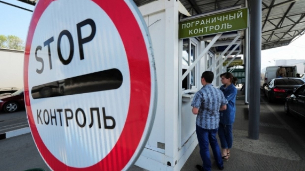 «Приезжай, когда военное положение кончится»:  украинские пограничники не пускают в страну даже своих граждан