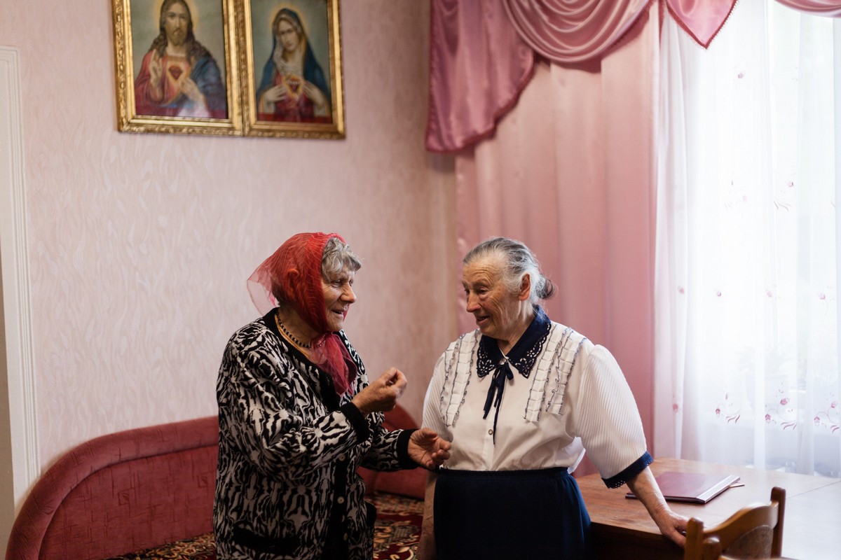 Колоритные бабушки и дедушки Западной Украины на снимках Екатерины Москалюк старики,Украина,фотопроект