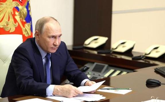 Путин: Россия успешно преодолела исторические вызовы