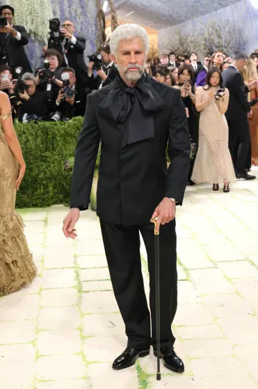 Met Gala — 2026: Шер, Рози Хантингтон-Уайтли, Кейт Мосс, Вера Вонг на красной дорожке Images, костюма, дорожку, вышли, Метрополитенмузее, Санчес, Лорен, Сандэй, дочерью, Кидман, Николь, Сейфрид, Кравиц, Дженнер, Аманда, Хадид, Джиджи, Купера, Кайли, Хайди