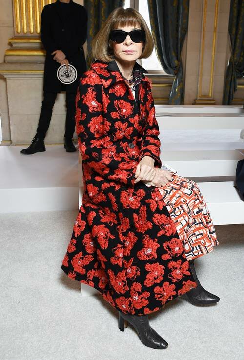 Икона стиля и королева Vogue: Лучшие образы 70-летней Анны Винтур Винтур, предпочитает, носить, всего, вещами, увидеть, стиля, выглядеть, чудесно, можно, женщина, образы, платья, “бессмысленным”, аксессуаромИкона, поэтому, мероприятиях, женственно, изысканно, сумки