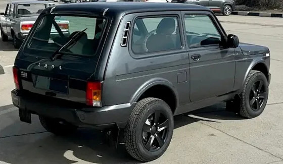 АвтоВАЗ не может выпускать модель из-за нехватки деталей