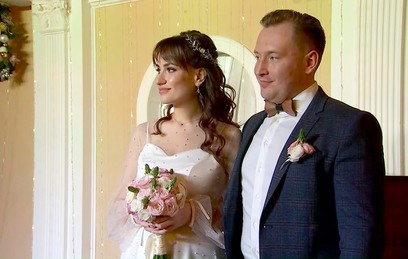 Первые пары зарегистрировали брак на московском ипподроме
