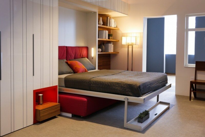 "Залов в однушках не принято!". Дизайнер утихомирил женщину, показав 5 примеров, где спальня отделяется от общего пространства в интерьере.