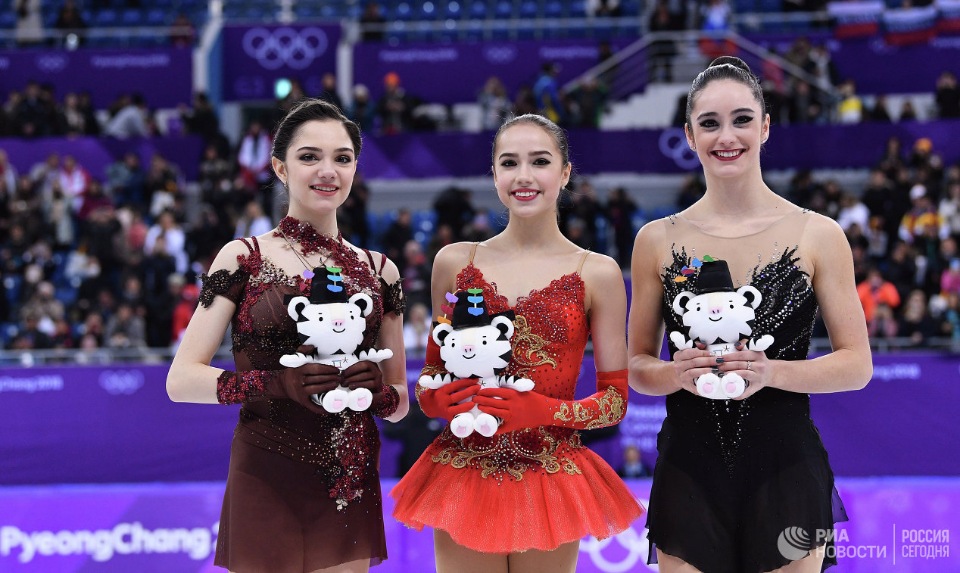 15-летняя фигуристка Алина Загитова принесла первое золото России Олимпиады в Пхенчхане и другие события Олимпиады