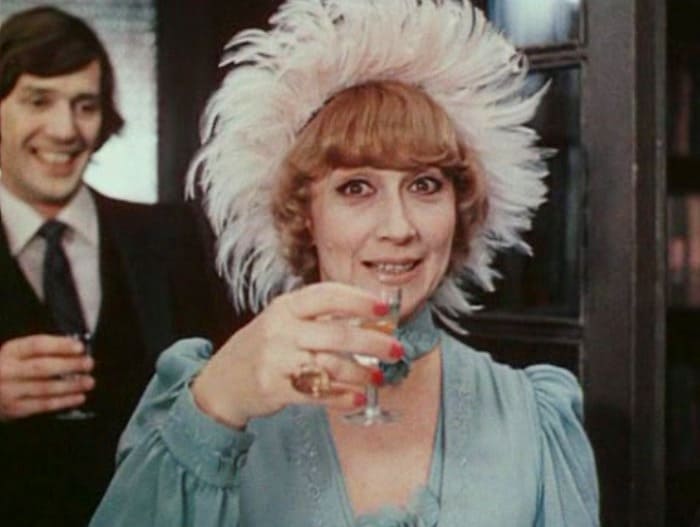     * *, 1982 | : kino-teatr.ru