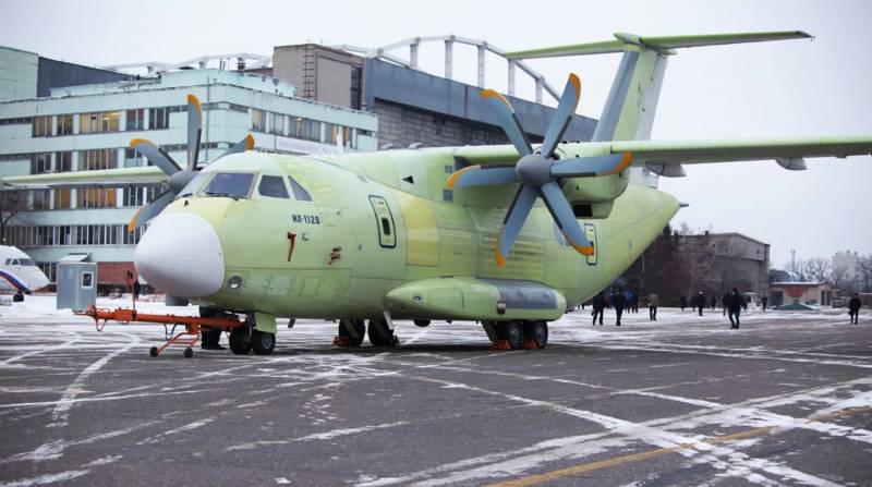 Не соответствует всем требованиям. Почему военные хотят переделать Ил-112В ввс